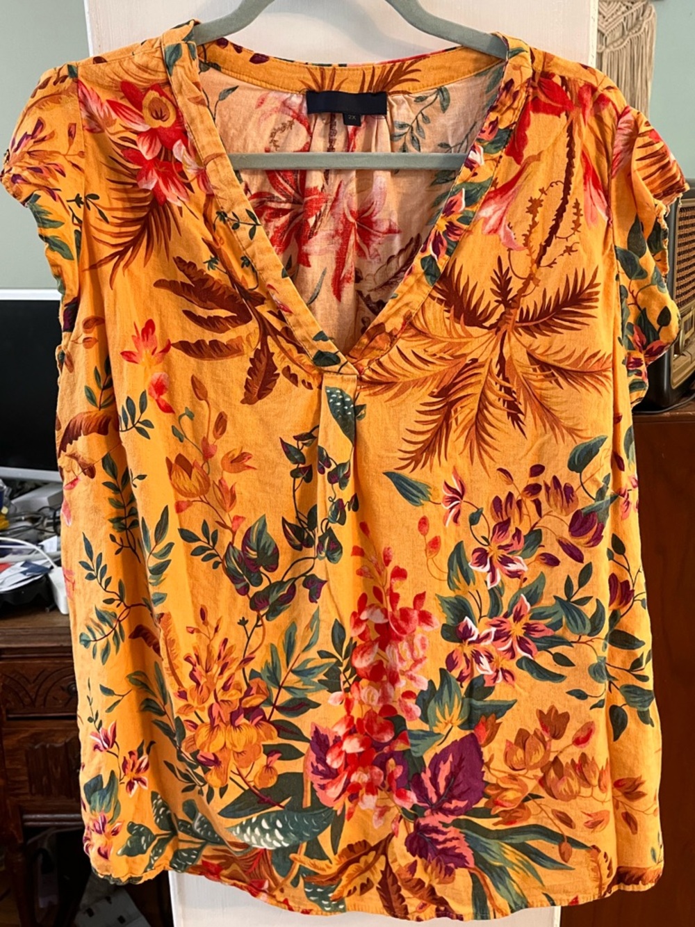 Floral short sleeve top sunset yellow